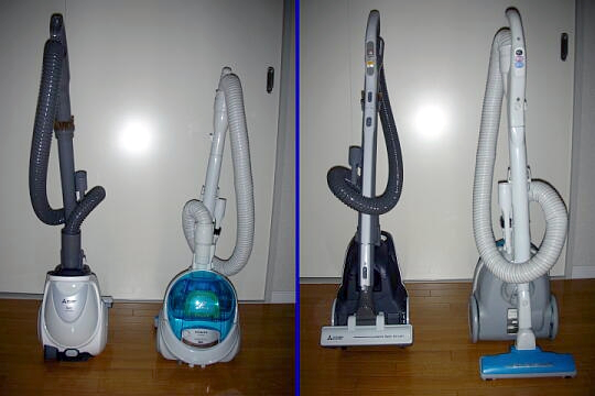 新しい掃除機と古い掃除機の写真