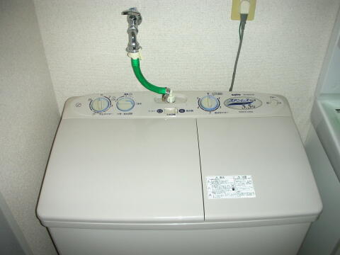 古い洗濯機の写真